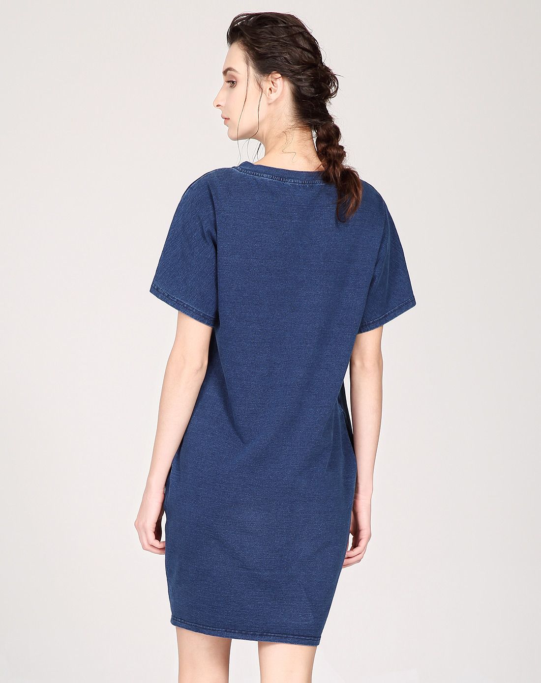 女款深蓝色休闲复古圆领短袖连衣裙