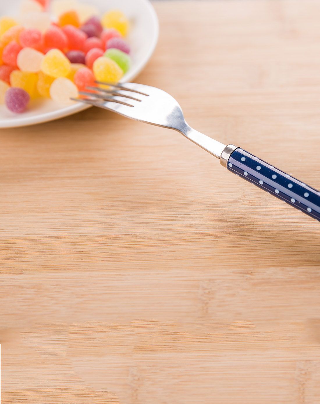 日本进口圆点叉子185mm(颜色随机),做工精细,手感细腻