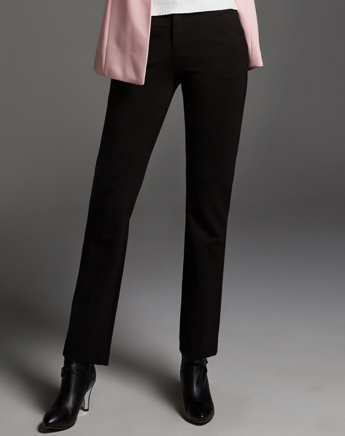 黑色休闲喇叭裤