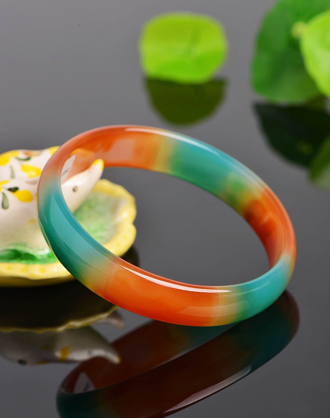 多彩玛瑙时尚手镯附证书