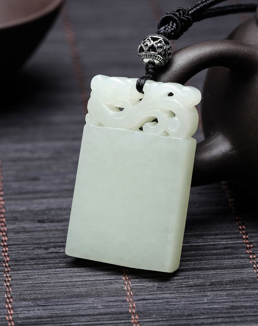 天然和田玉仿古龙牌无事牌(附证书)