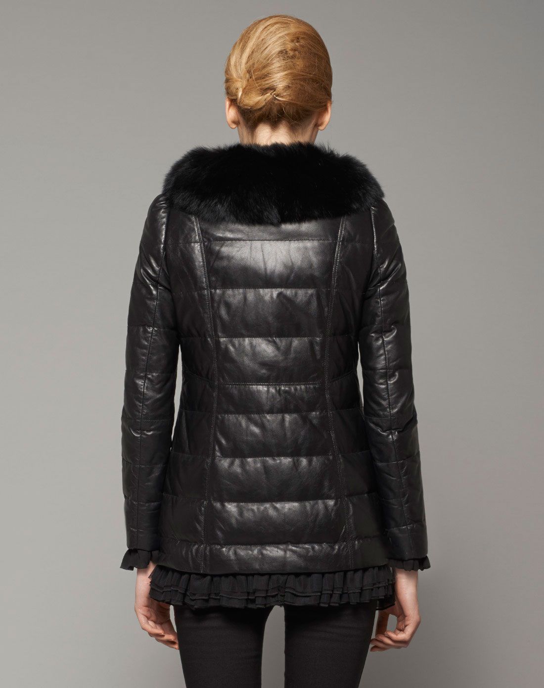 黑色可拆卸狐狸毛领绵羊皮羽绒服