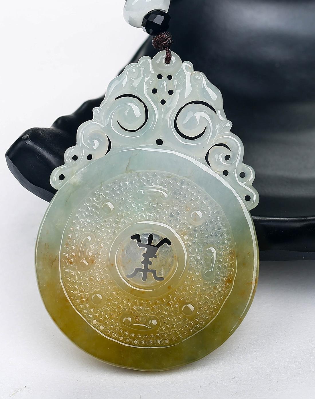 冰糯俏色双龙戏珠仿古天然a货翡翠龙牌