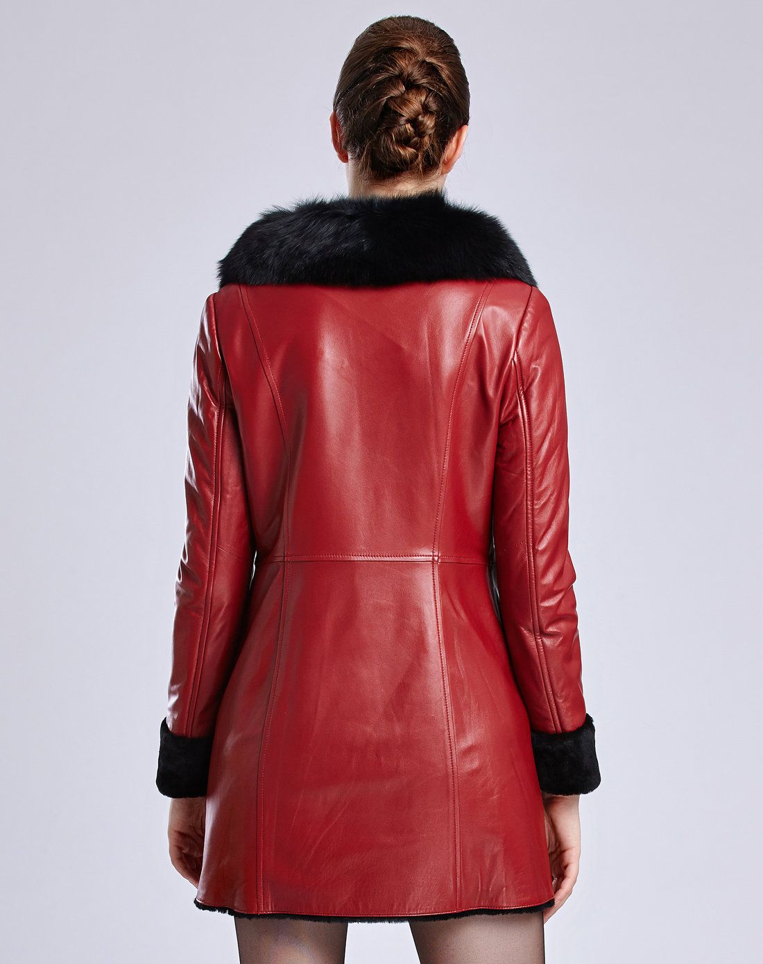 女款深红色狐狸毛领绵羊皮内胆羊毛皮衣