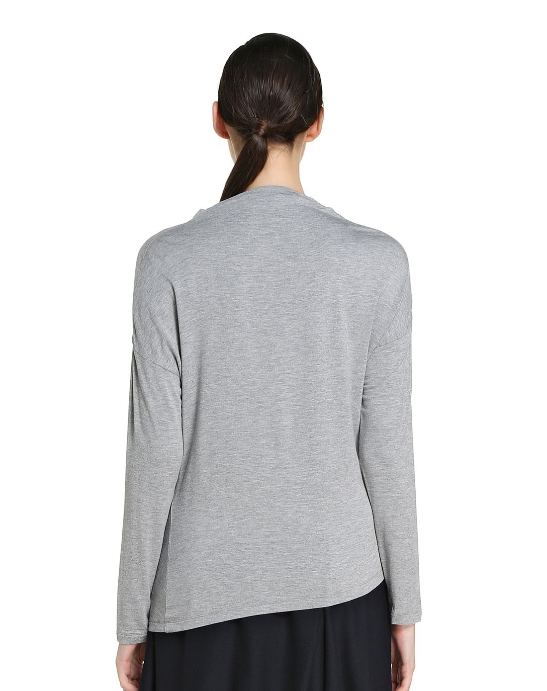 浅灰色百搭舒适长袖上衣