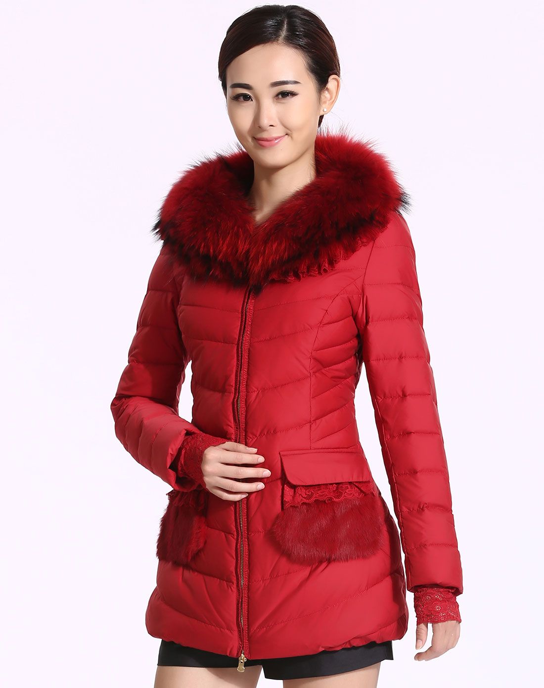女士深红色中长款修身大毛领新娘装羽绒服