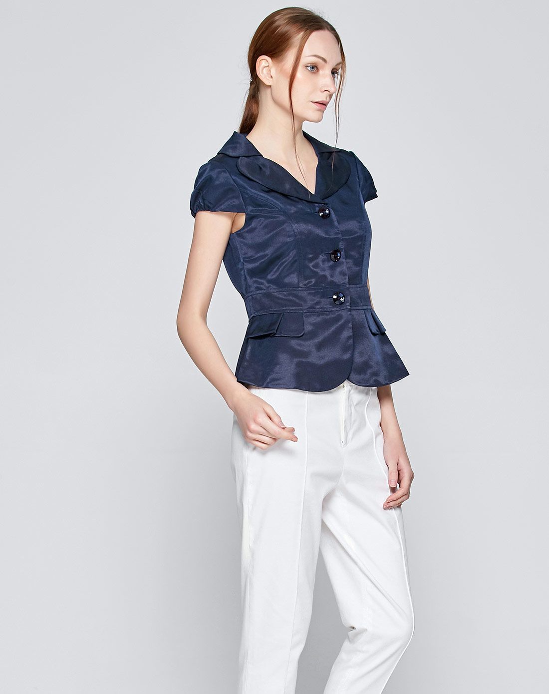 藏青色时尚盖肩外套