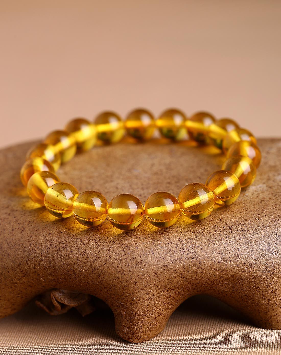 金碧辉煌金珀手串附证书