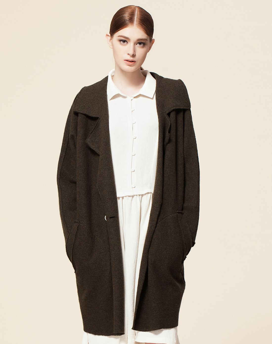 绿咖色纯羊毛茧型薄毛呢外套