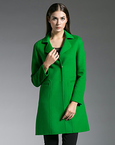 绿色长袖大衣