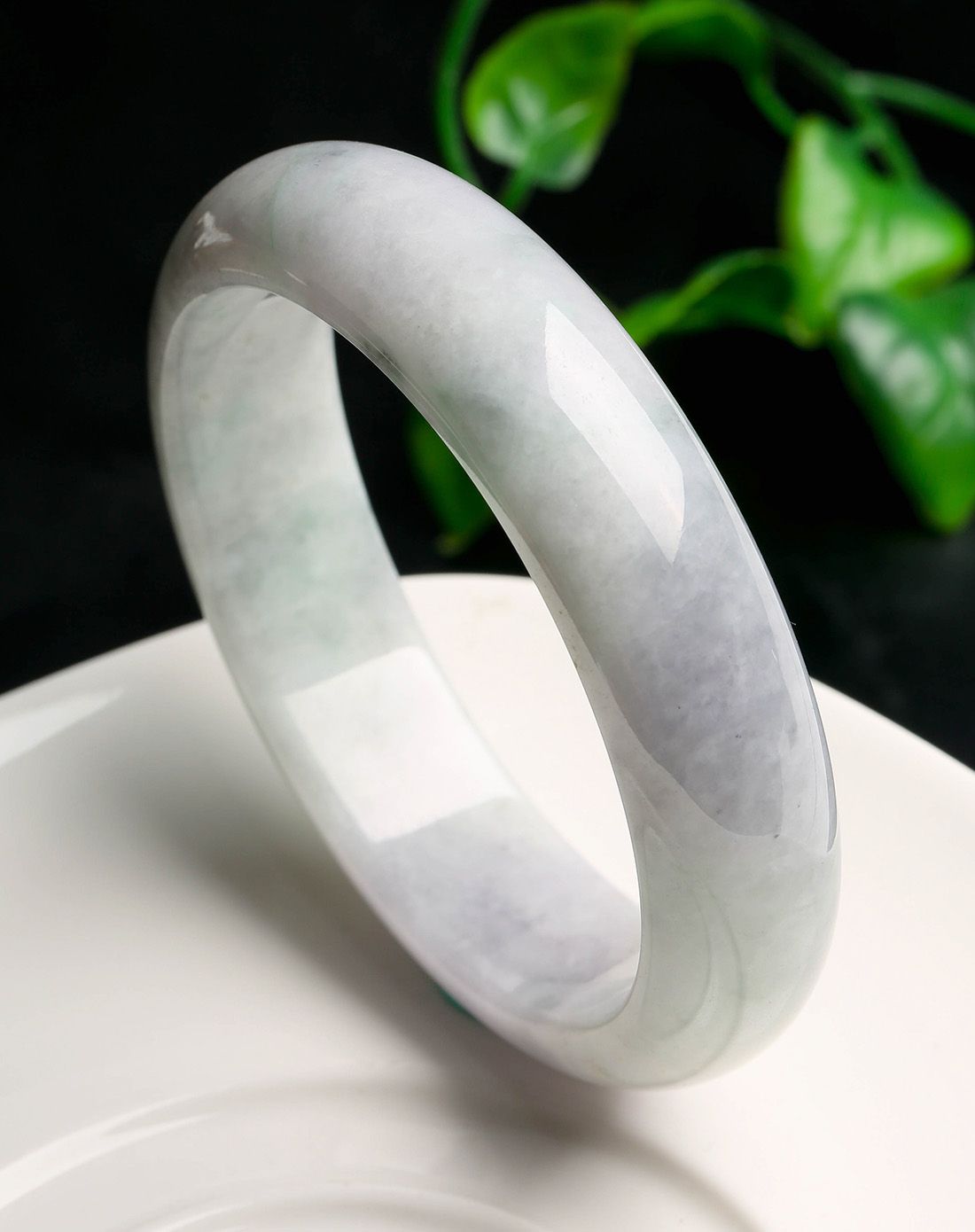 58mm内径糯种紫底飘花天然a货翡翠手镯