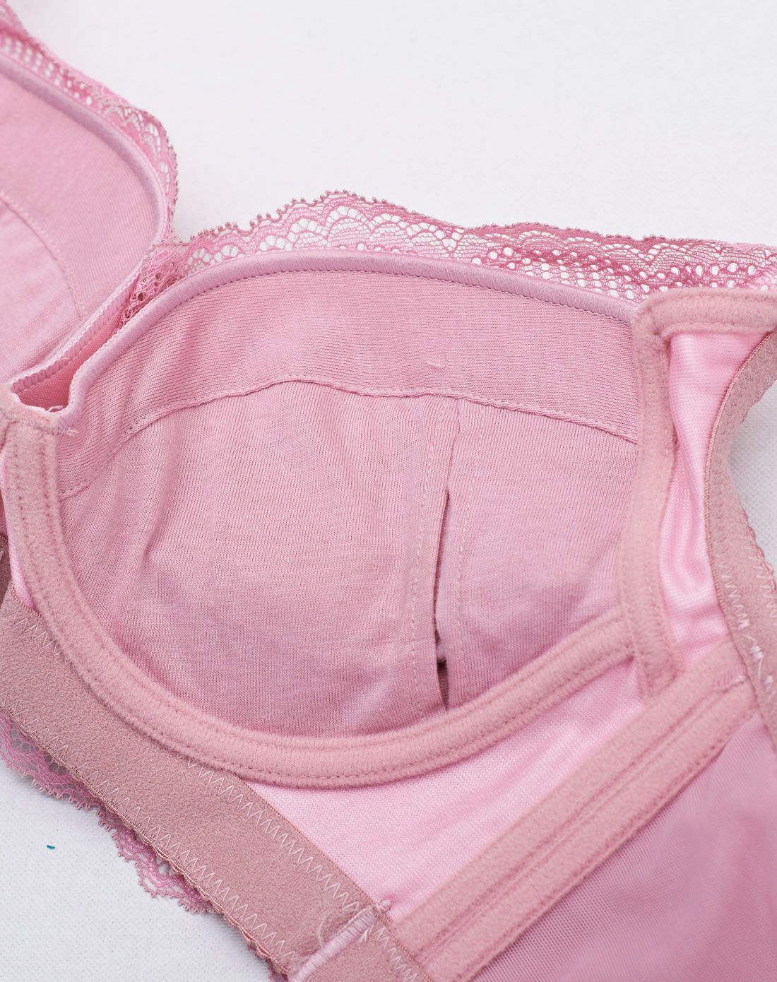 粉色经典唯美b薄杯文胸