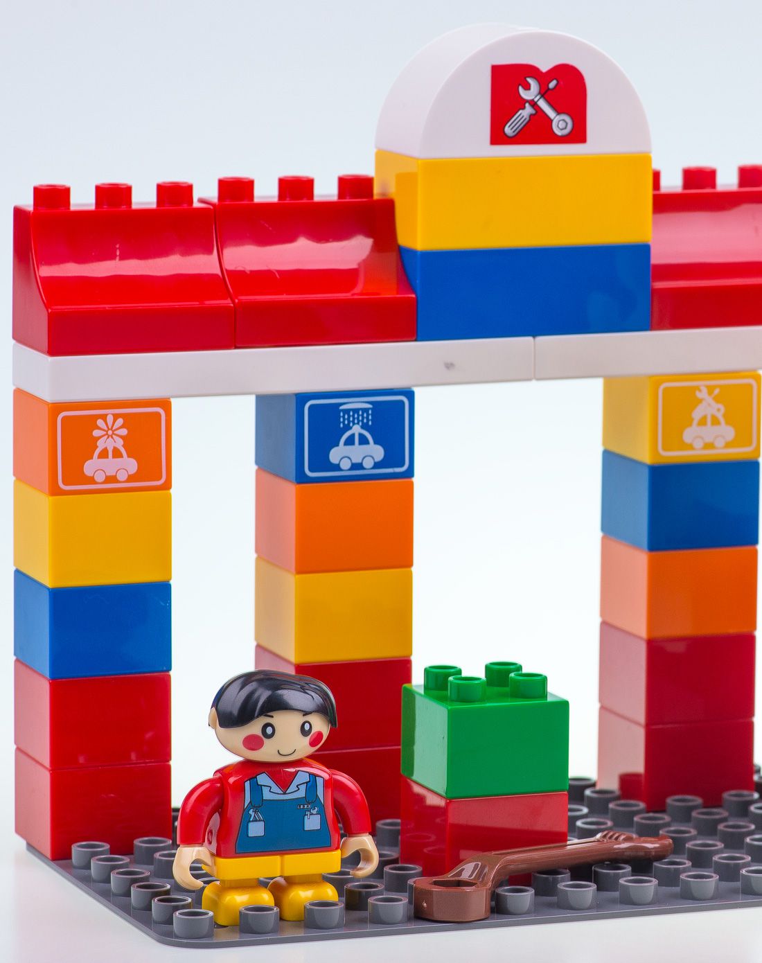 118个积木件大套积木玩具汽修梦工厂场景