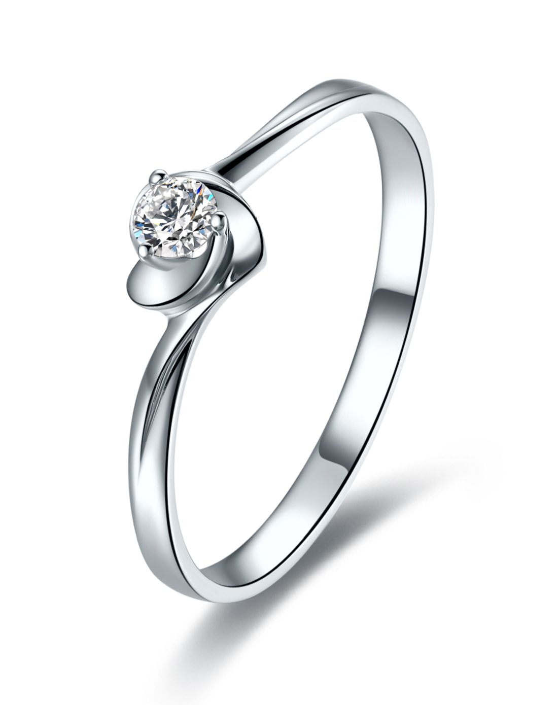 周六福 白18k金10分心形钻石戒指