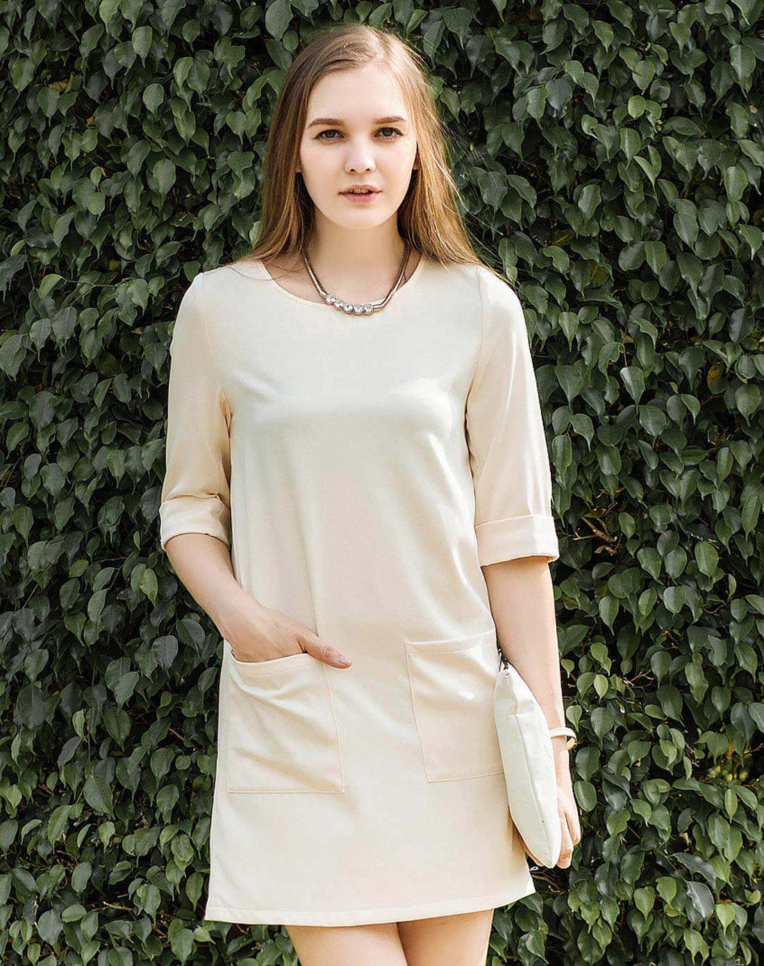 尼班诗nibbuns女装专场 > 白色中袖甜美圆领连衣裙