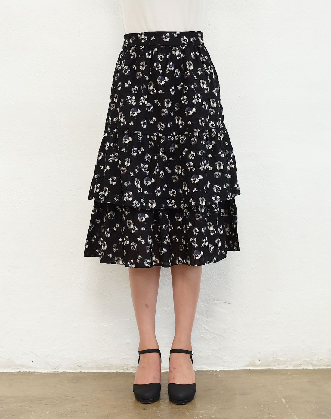 甜美可爱清新小碎花半身裙黑色