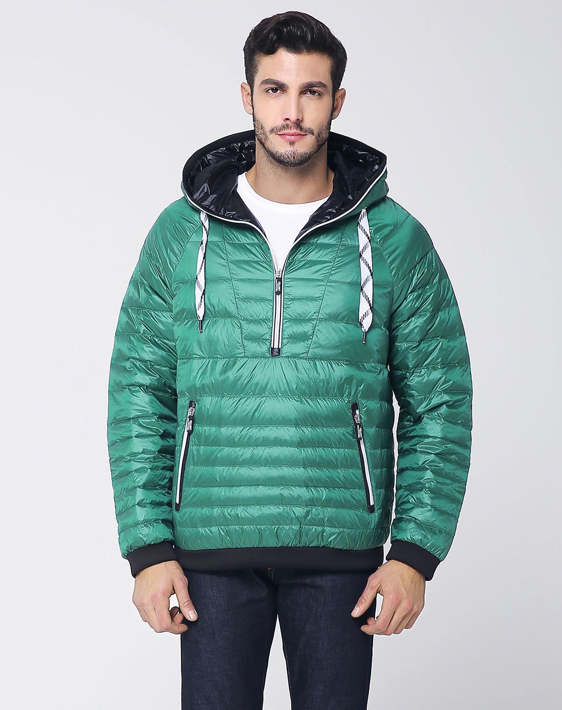 男士高山绿短款时尚连帽头套式运动羽绒服