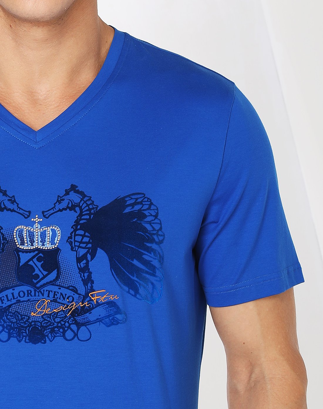 佛伦帝奴fllorinteno男装专场 弹力棉混纺时尚海马贴布v领短袖t恤蓝色
