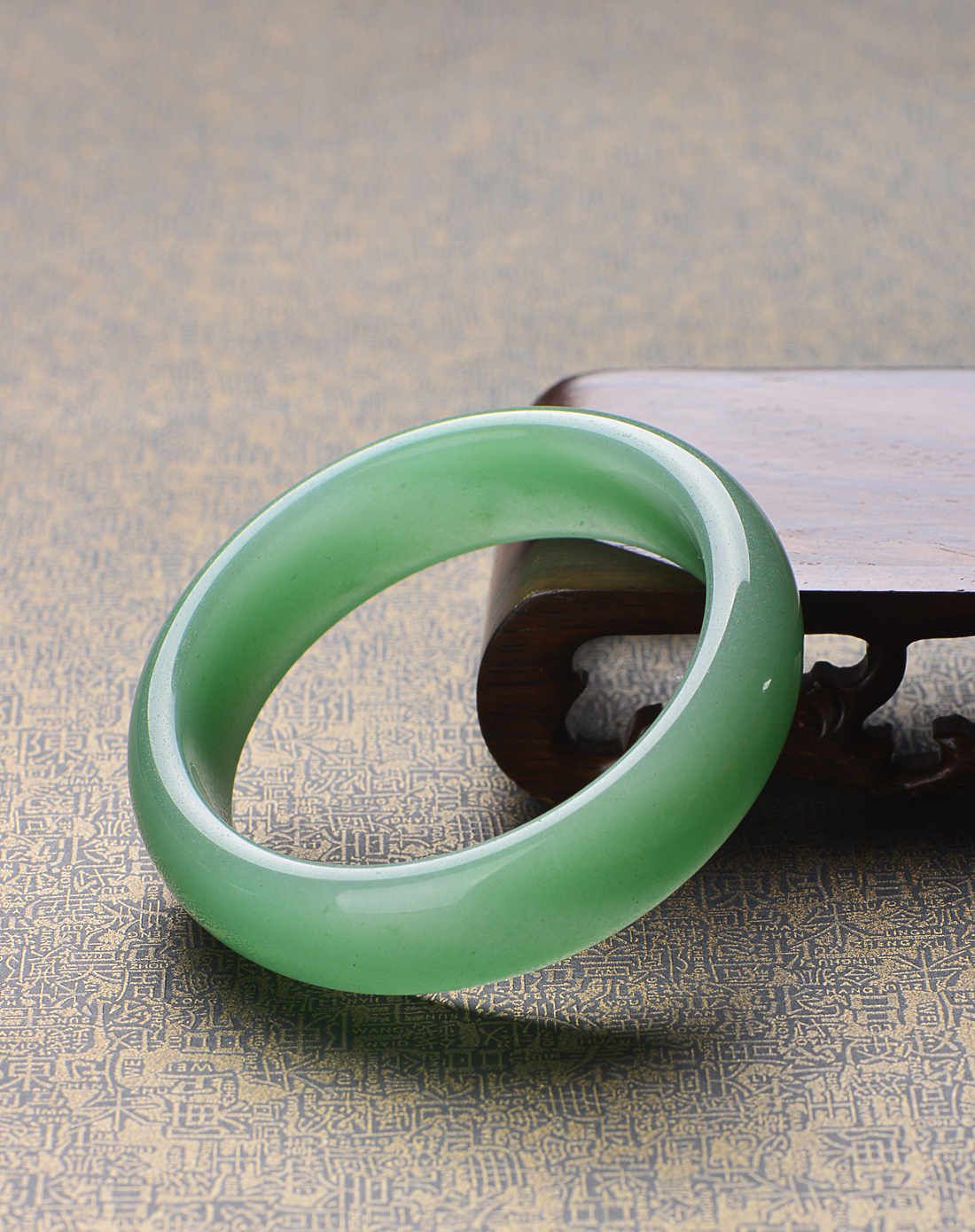 kmonado 东陵石玉宽厚手镯附证书