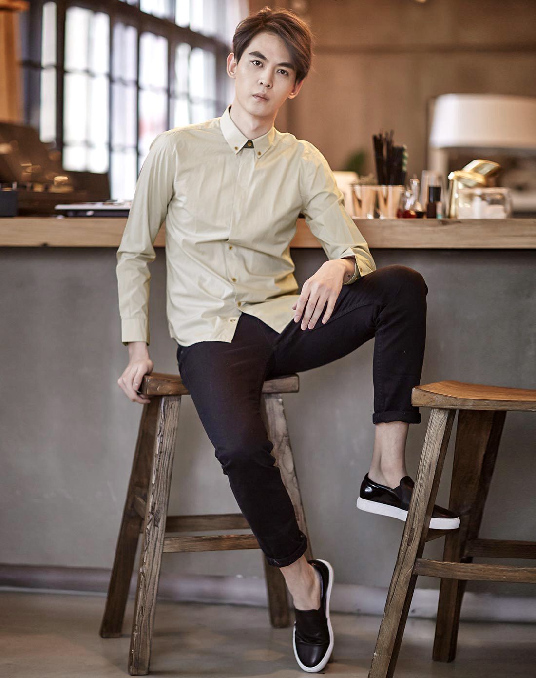 布衣传说男装 - 五折专区纯棉扣尖领日常简约百搭休闲长袖男士衬衫cc