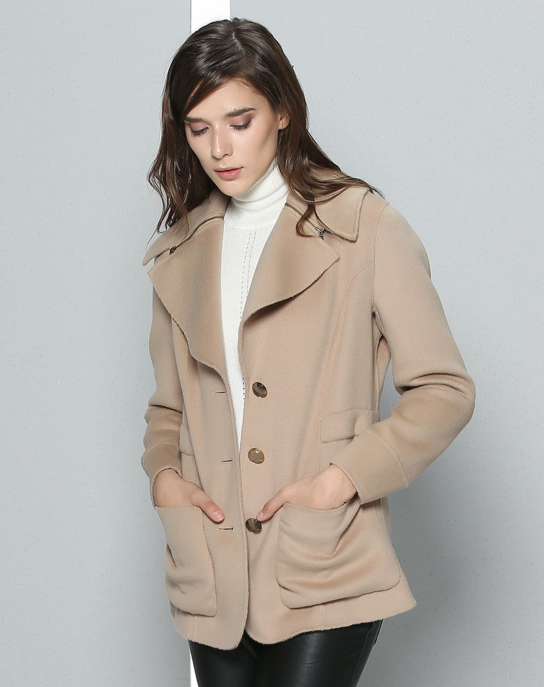 欧美风翻驳领双面呢收腰短大衣