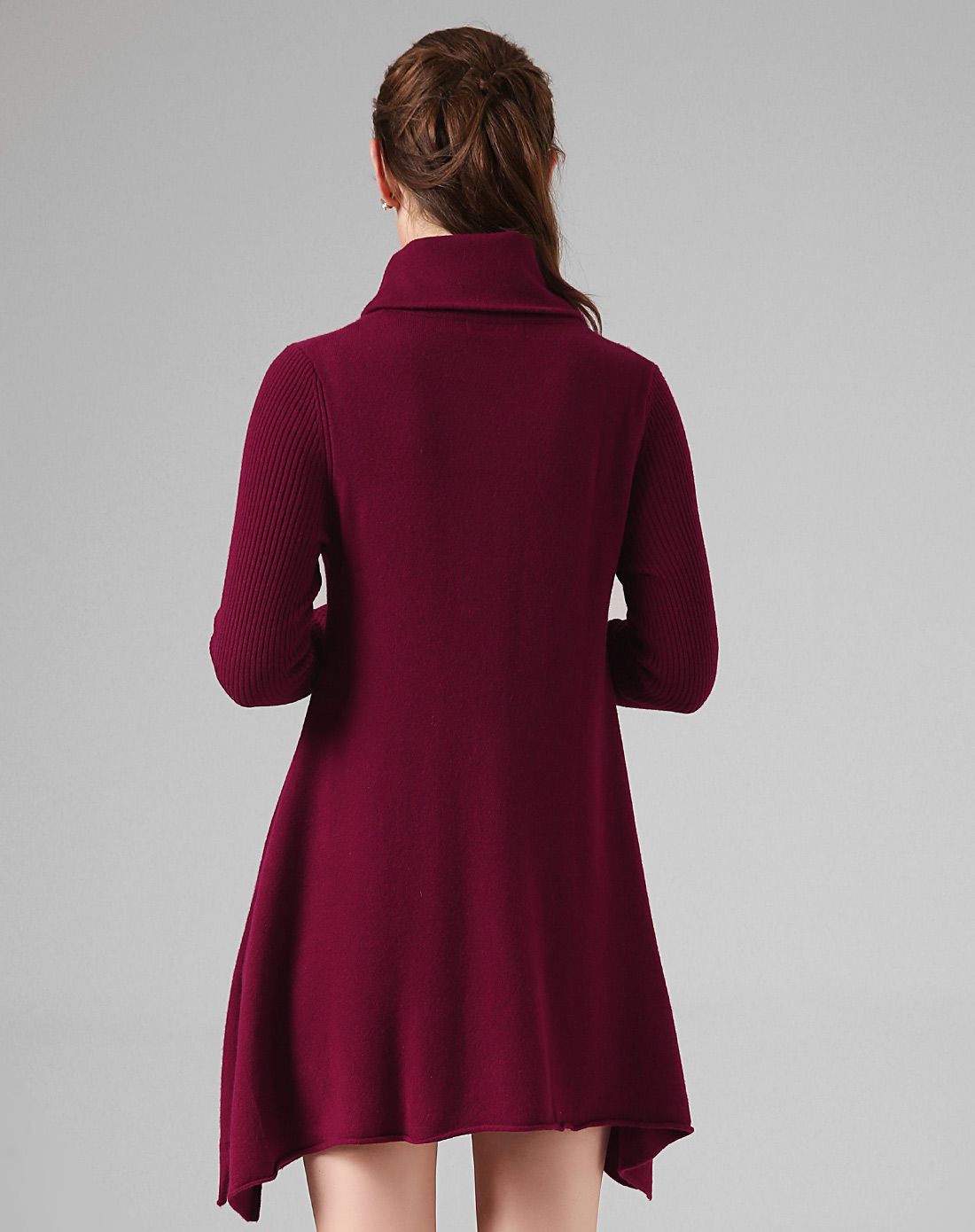 100%山羊绒深秋暗紫荡领大下摆连衣裙