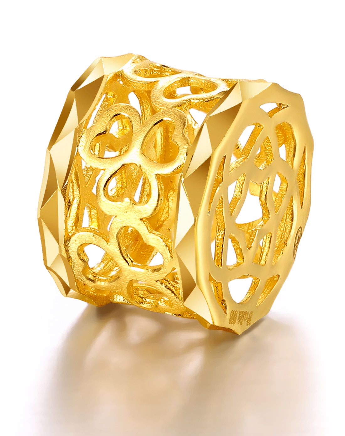 周六福 精品足金镂空黄金吊坠(不含项链)