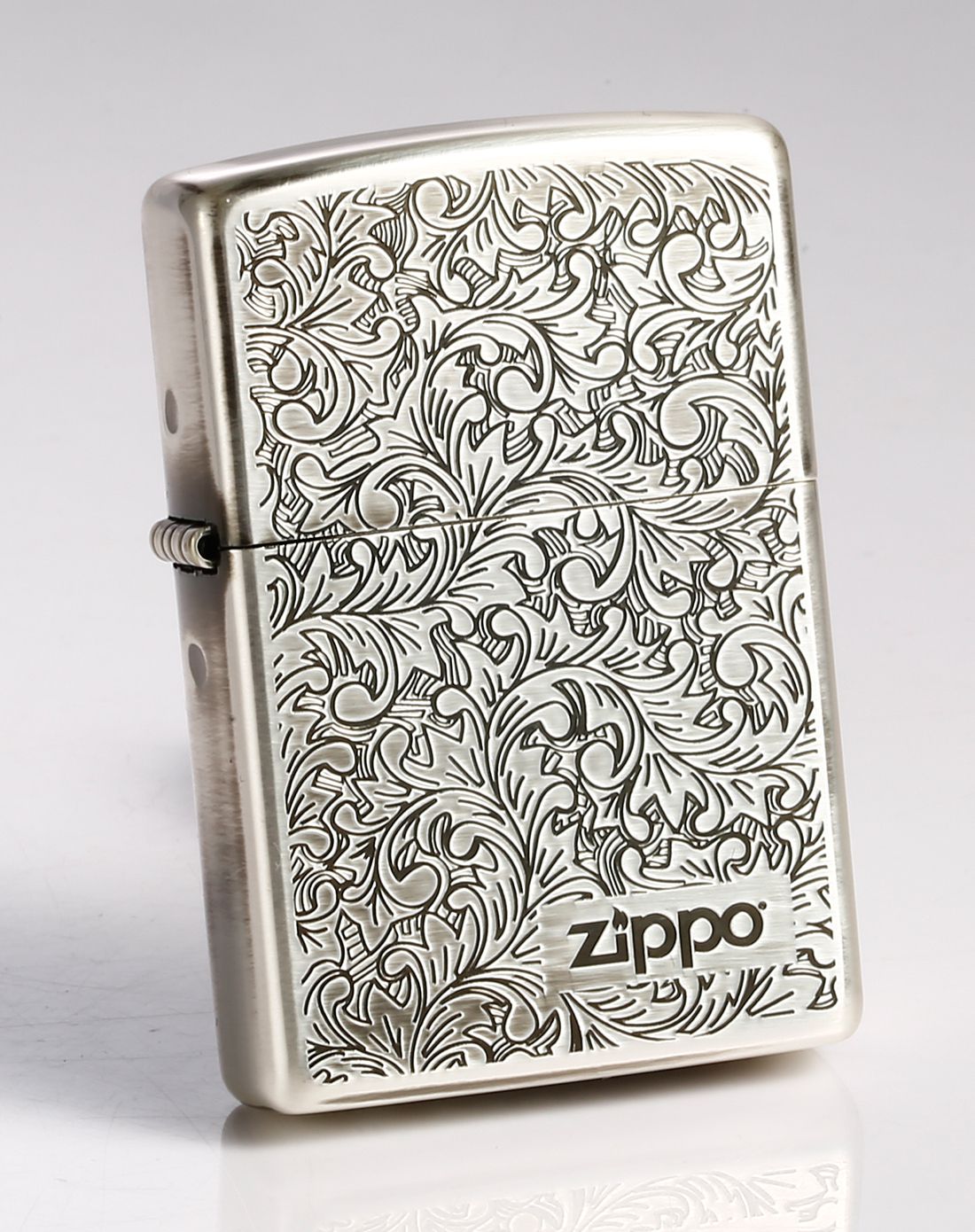 zippo 白银富贵唐草(商标右下-镜面雕刻常规机