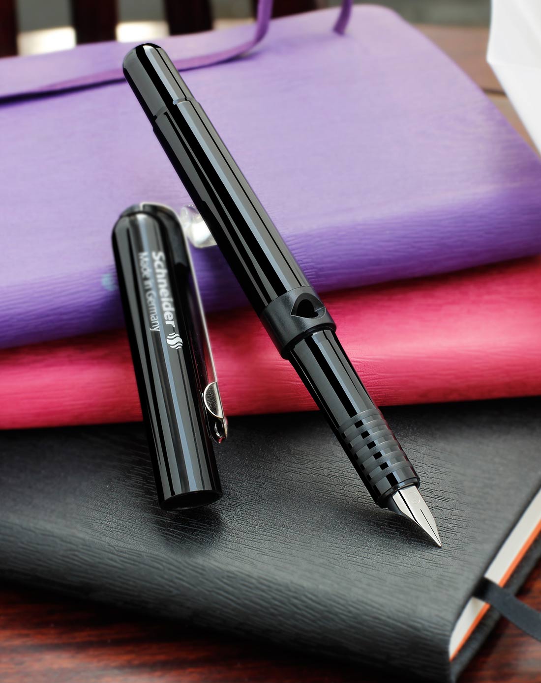 德国施耐德bk400黑色钢笔赠迷你文具盒包装