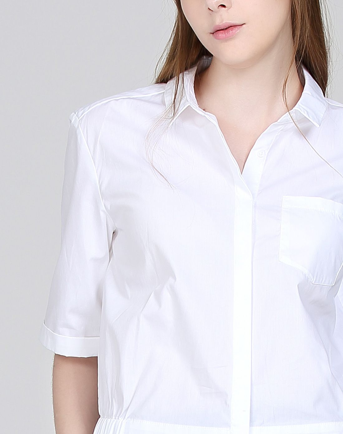 白色系宽松纯色翻领百搭衬衫