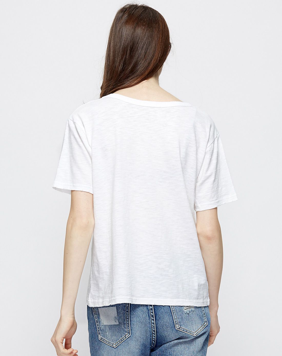 白色破洞短袖t恤
