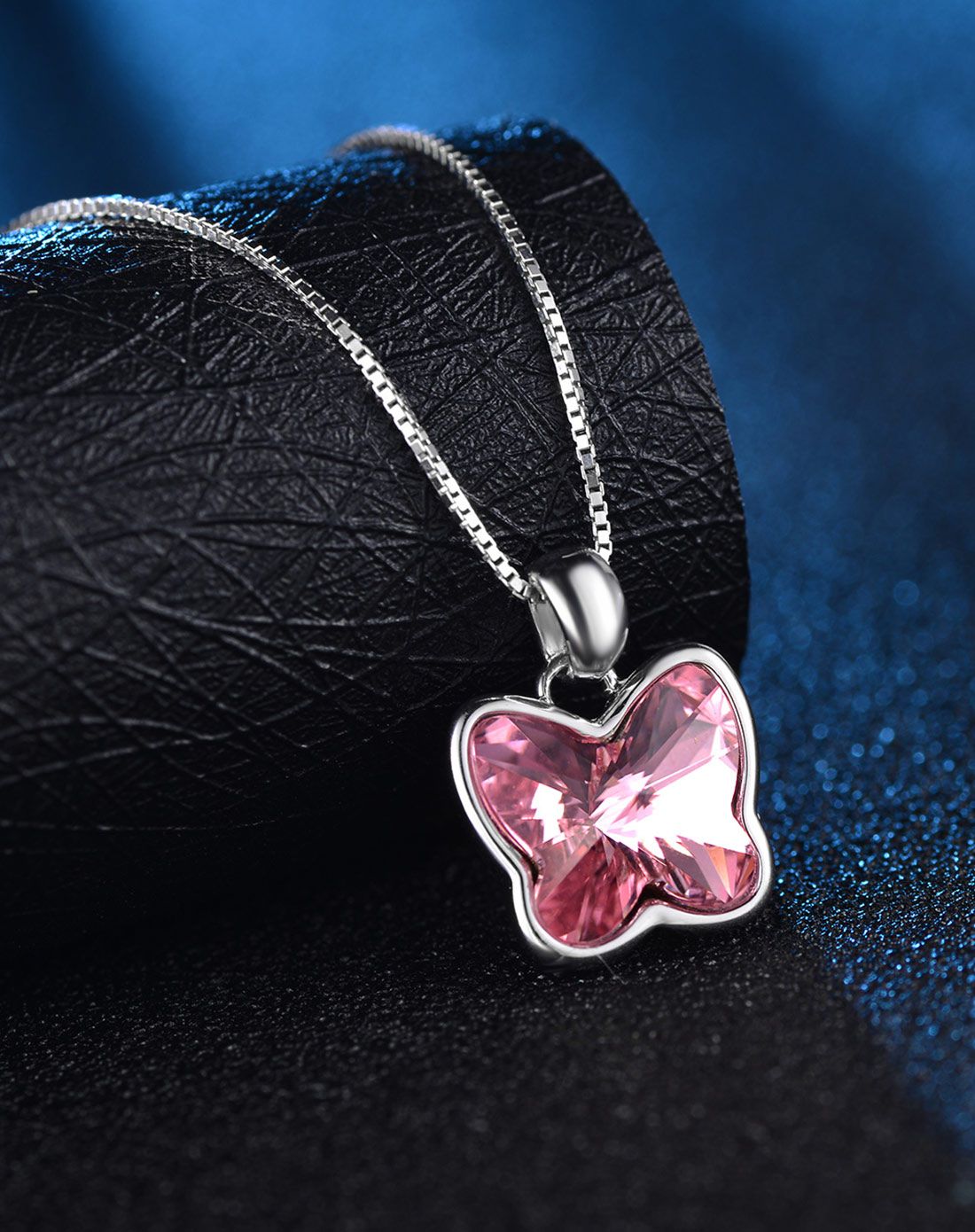 bazaar 925银施华洛世奇元素之粉红蝴蝶(配银链)