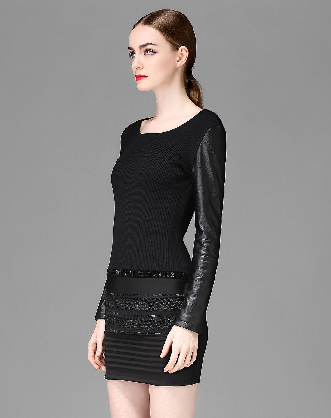 黑色加厚超弹性皮连衣裙