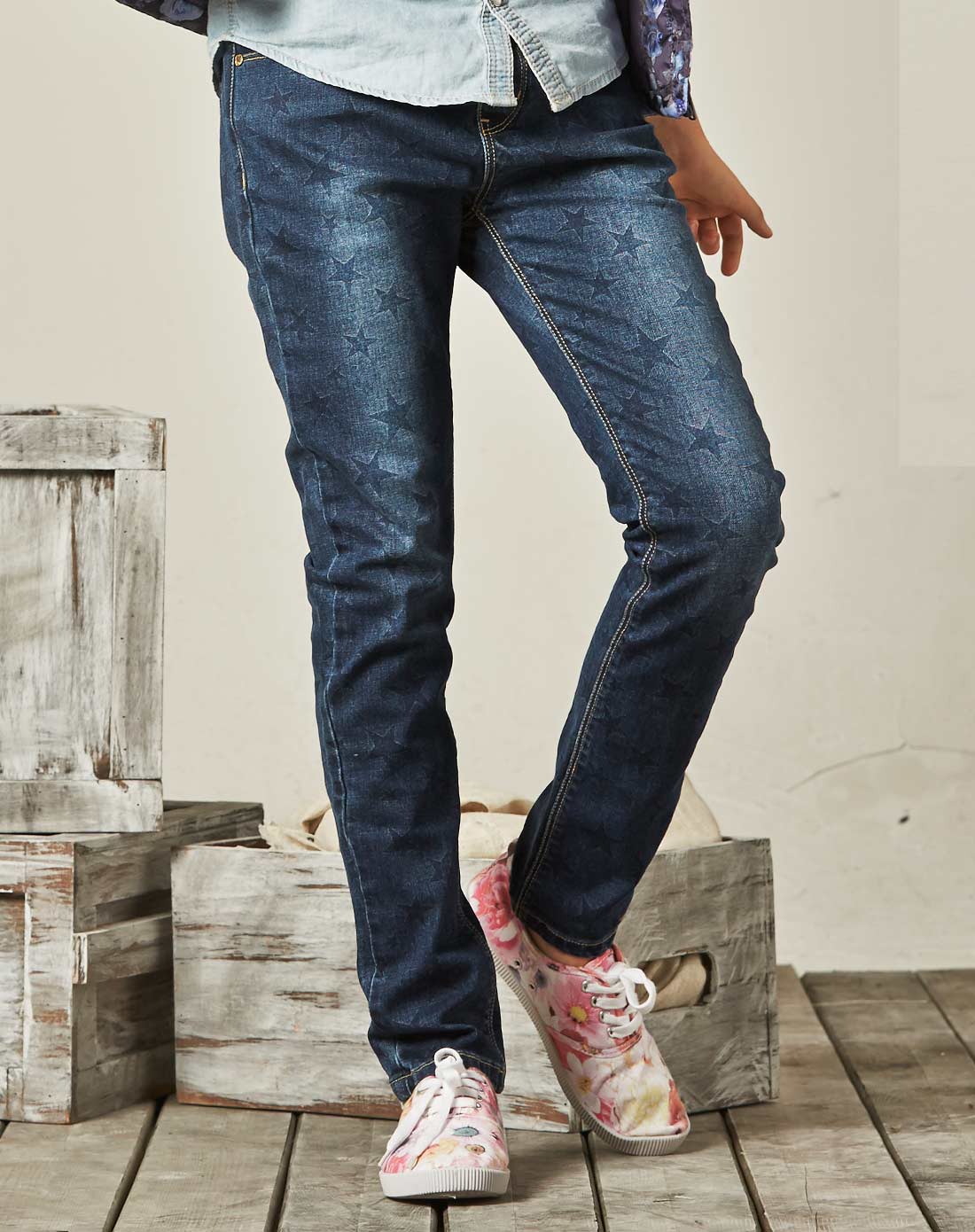 女童时尚舒适牛仔蓝牛仔裤