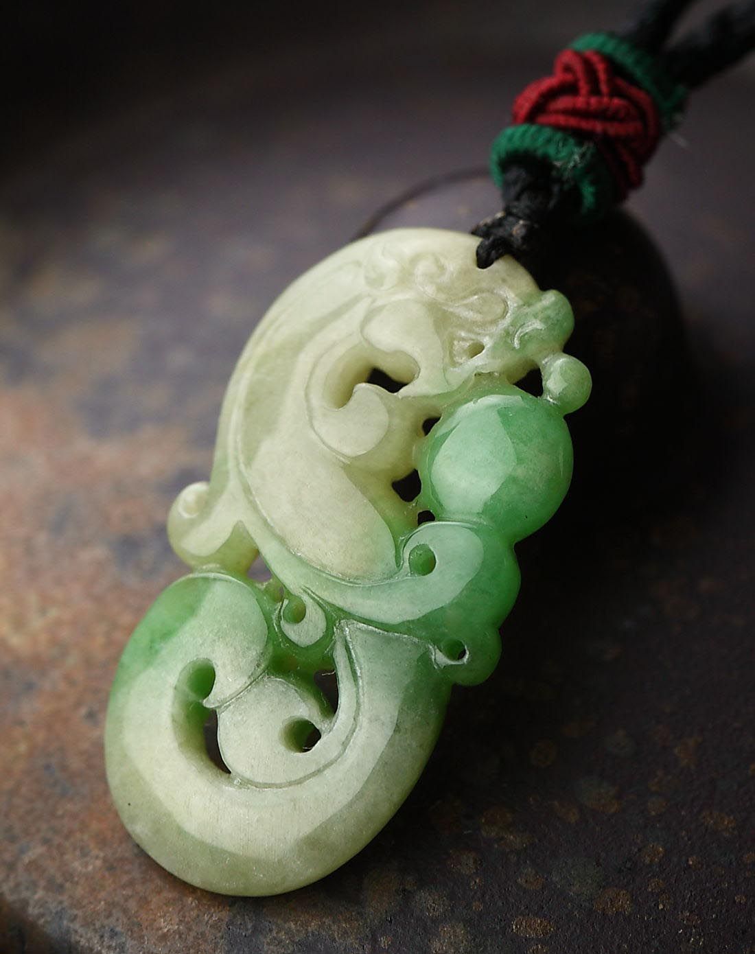 royal gem玉器专场天然a货双色翡翠招财转运古龙吊坠v511-fc151y0309