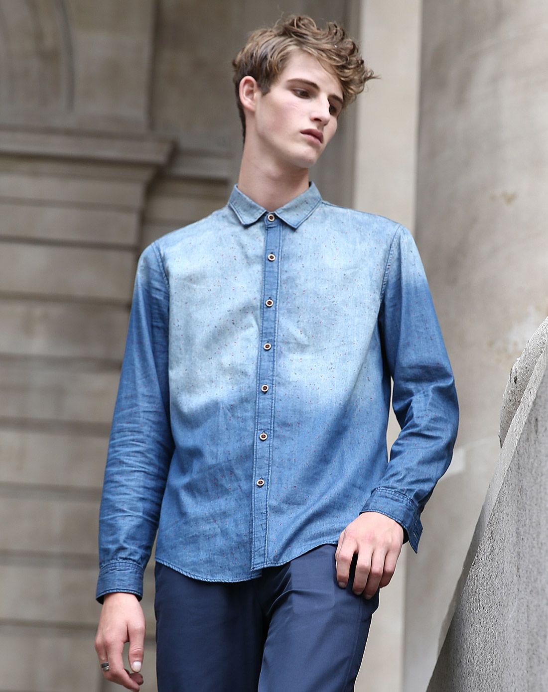 深蓝色 丹宁水洗牛仔衬衫