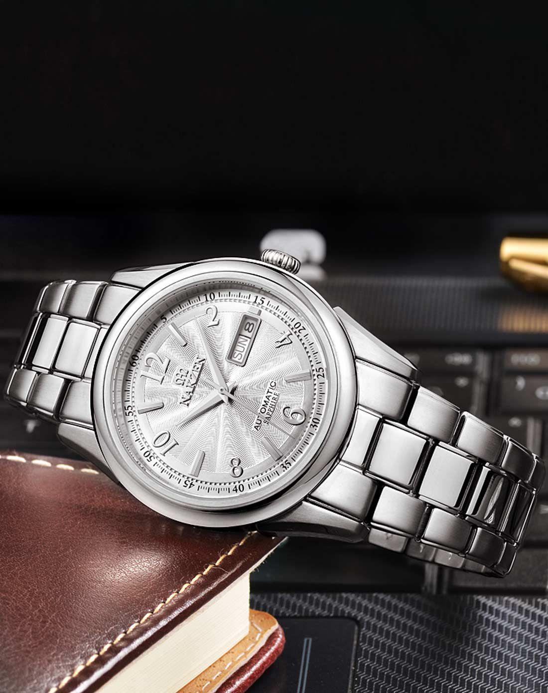 nakzen 白色表面圆形日历稳重商务男士钢带机械表