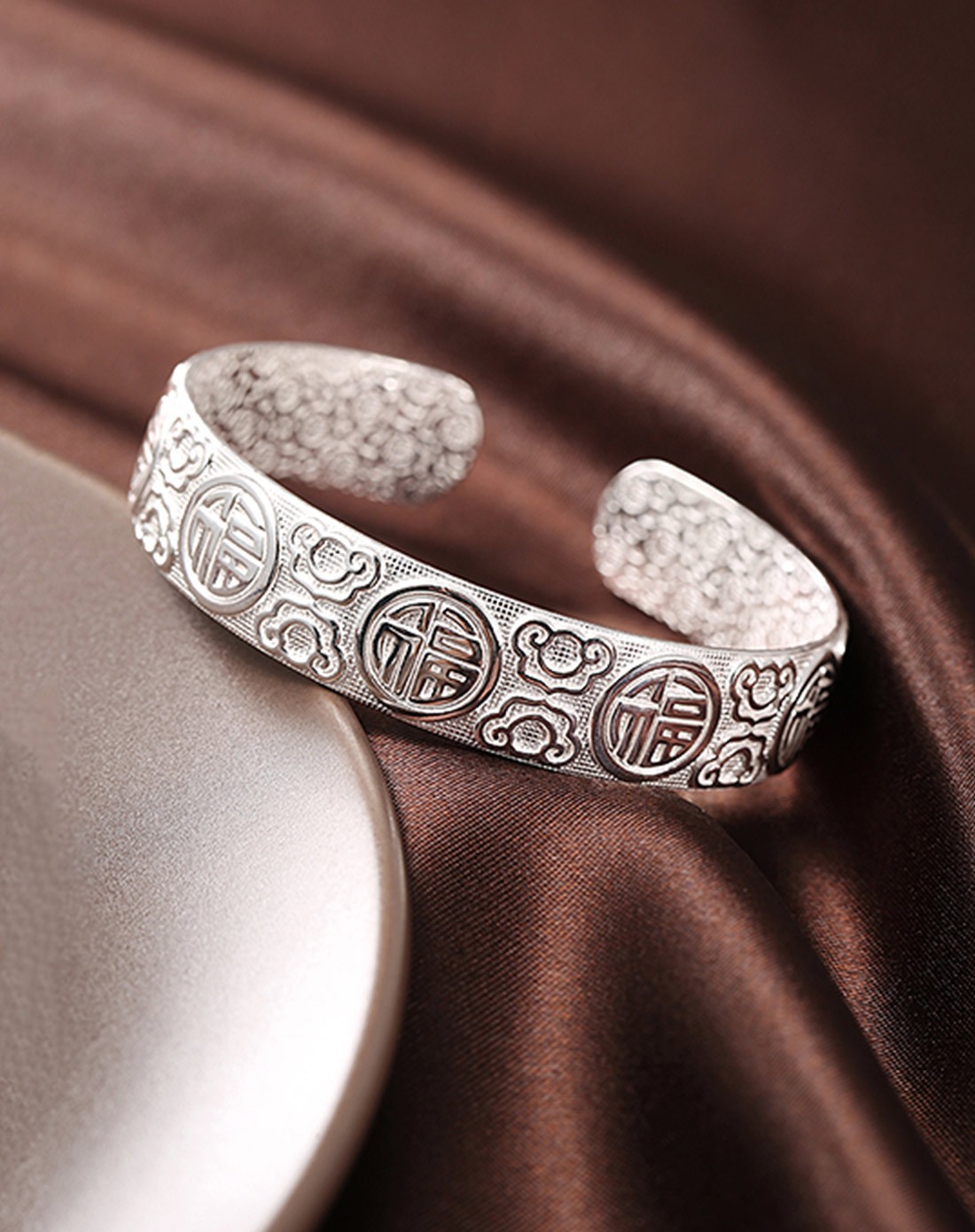 s999千足银手镯福云40g(配证书)