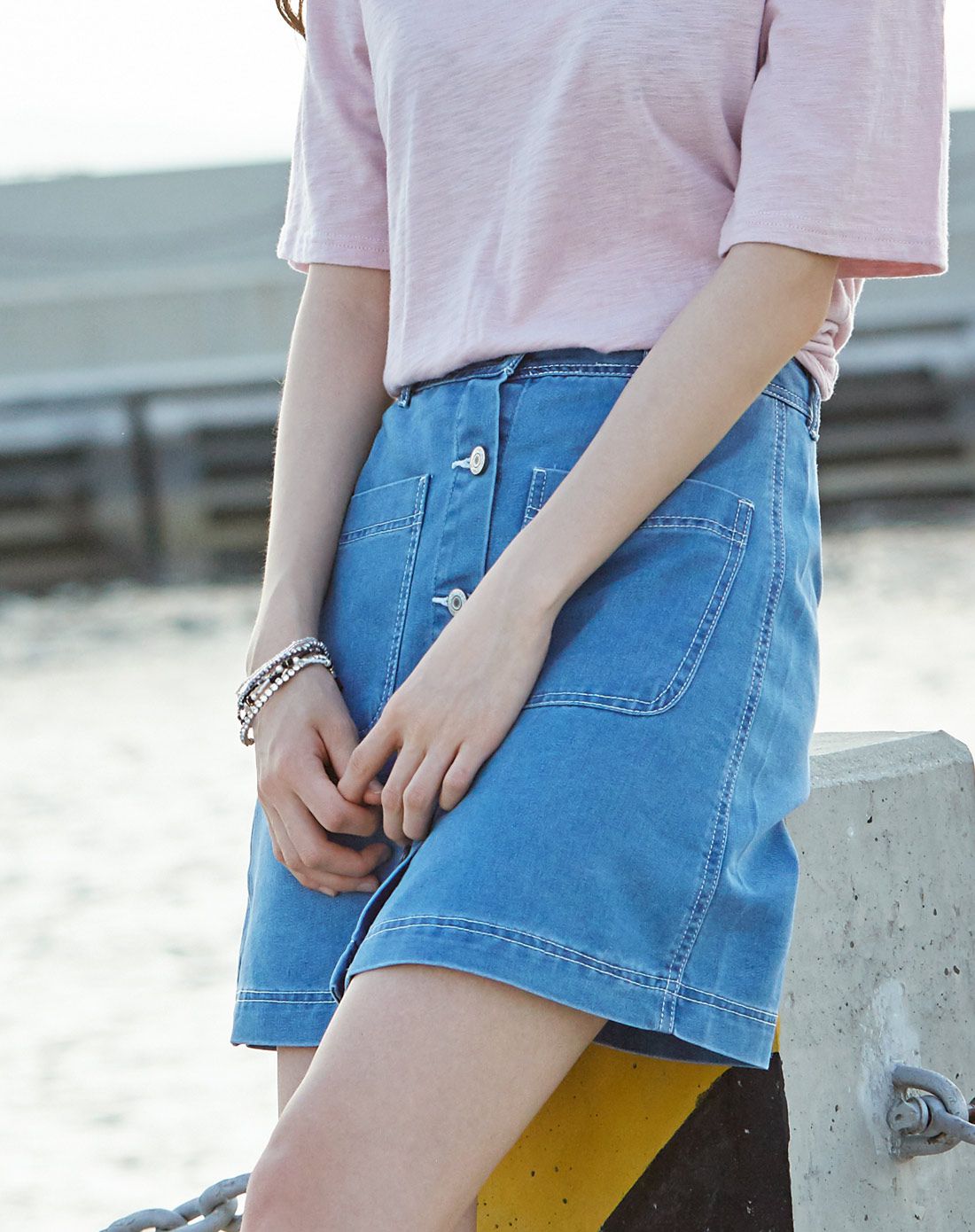 画风a型牛仔裙浅蓝色