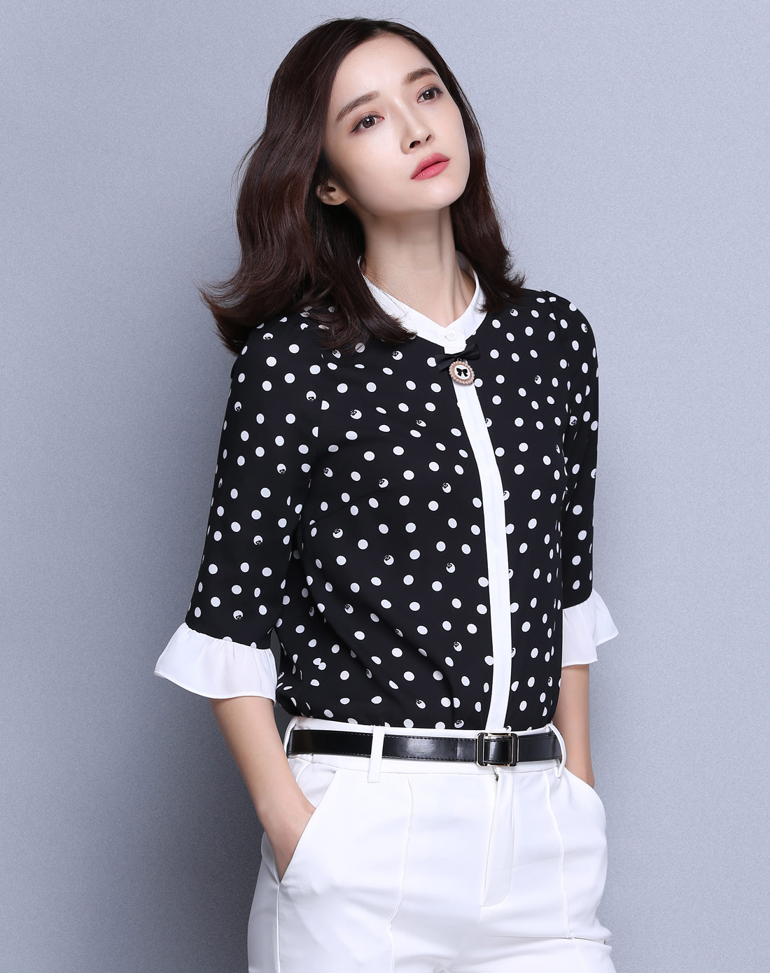 【夏装新款】黑底白点时尚撞色波点上衣
