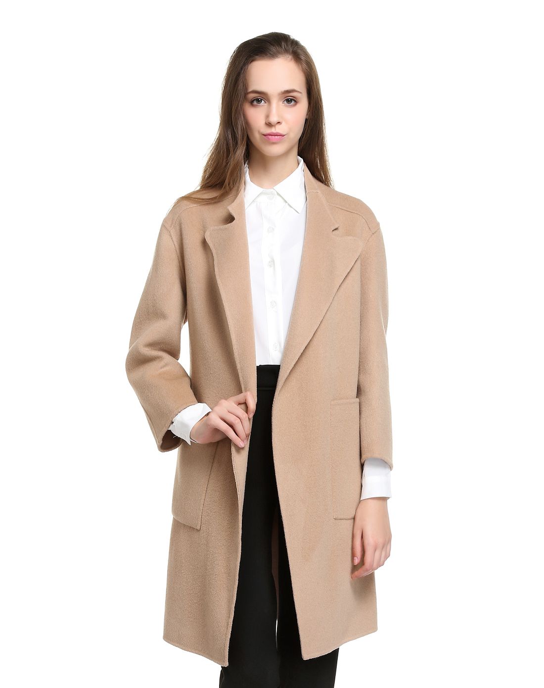 米驼色时尚大气长袖大衣