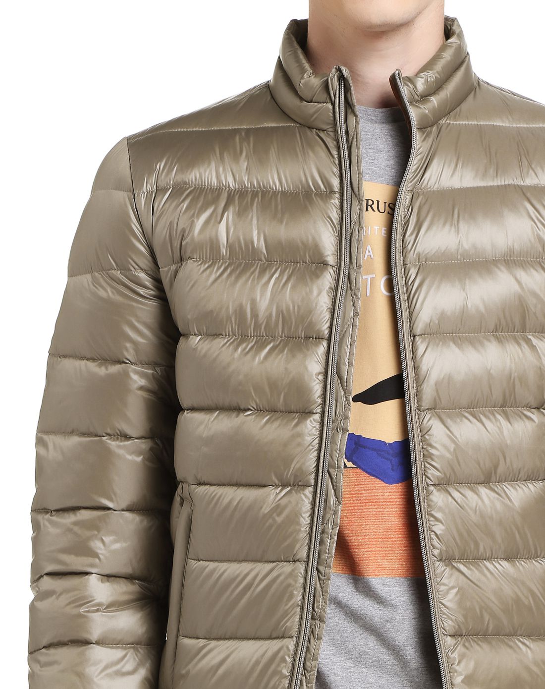 trussardi jeans男款卡其色立领轻质羽绒外套