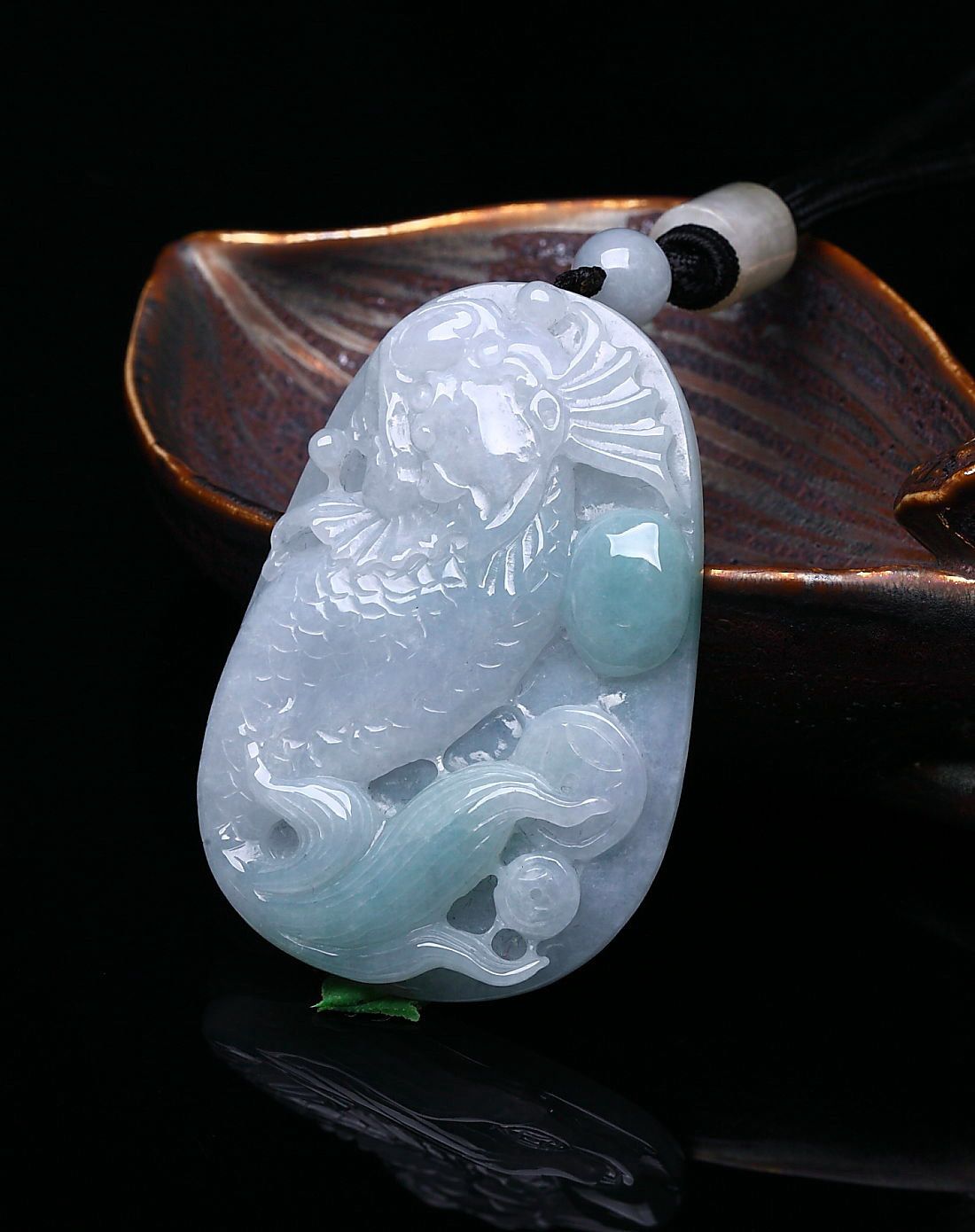 天然a货翡翠鱼化龙吊牌