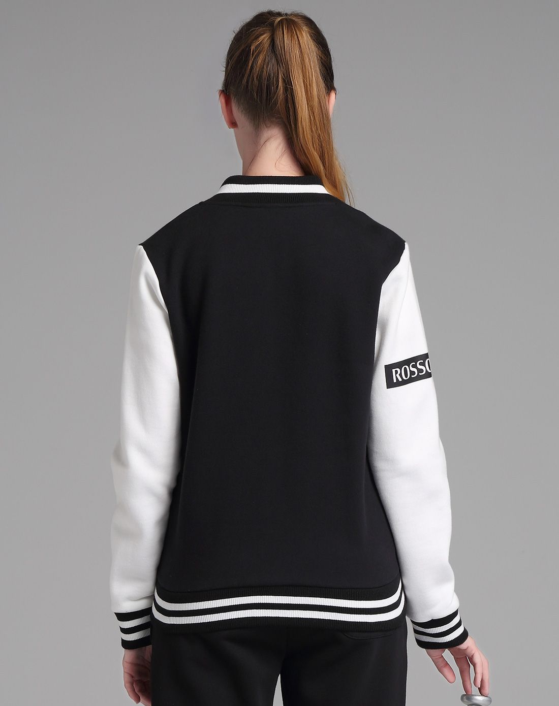 青春运动 女士黑色休闲外套 场下训练服