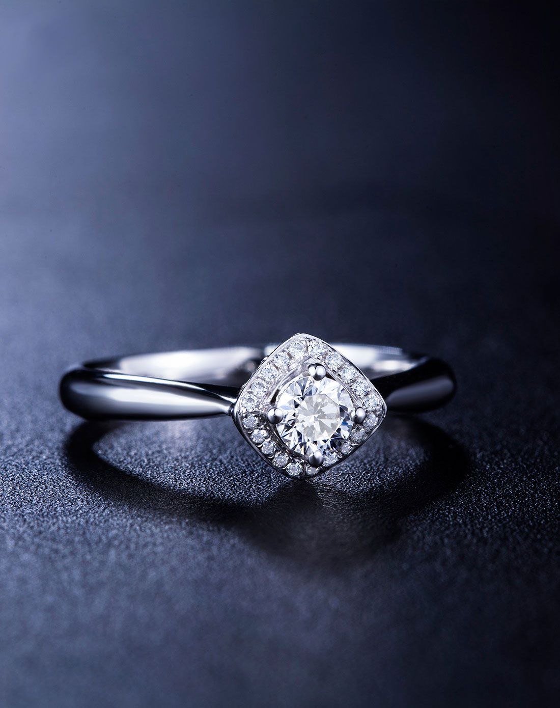 周六福18k白金天使之吻钻石女戒显钻款1016-rs666c_唯品会