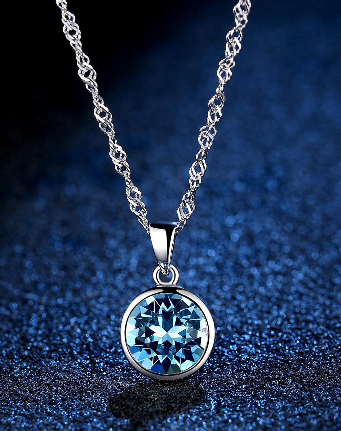 bazaar s925银净蓝色施华洛吊坠(配银链)