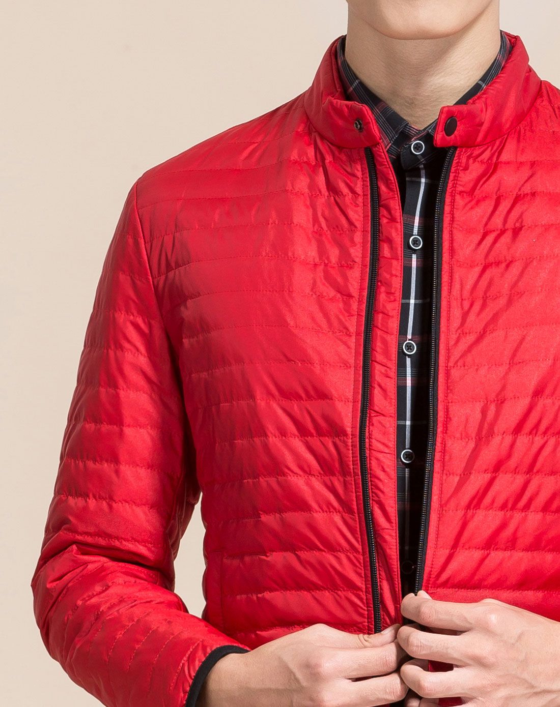 90%含绒超轻红色薄羽绒