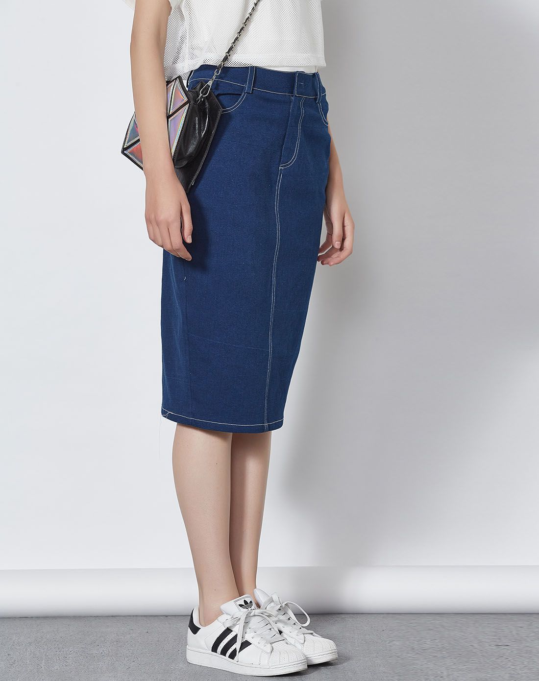 时尚中长款直筒牛仔裙