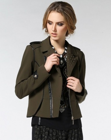 军绿色率真摩登短外套