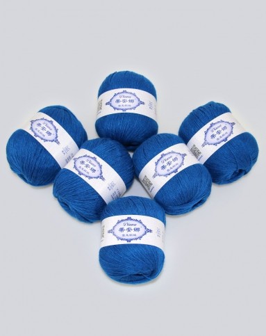 牛仔蓝雪玉抗起球貂绒线盒装300g(6两)